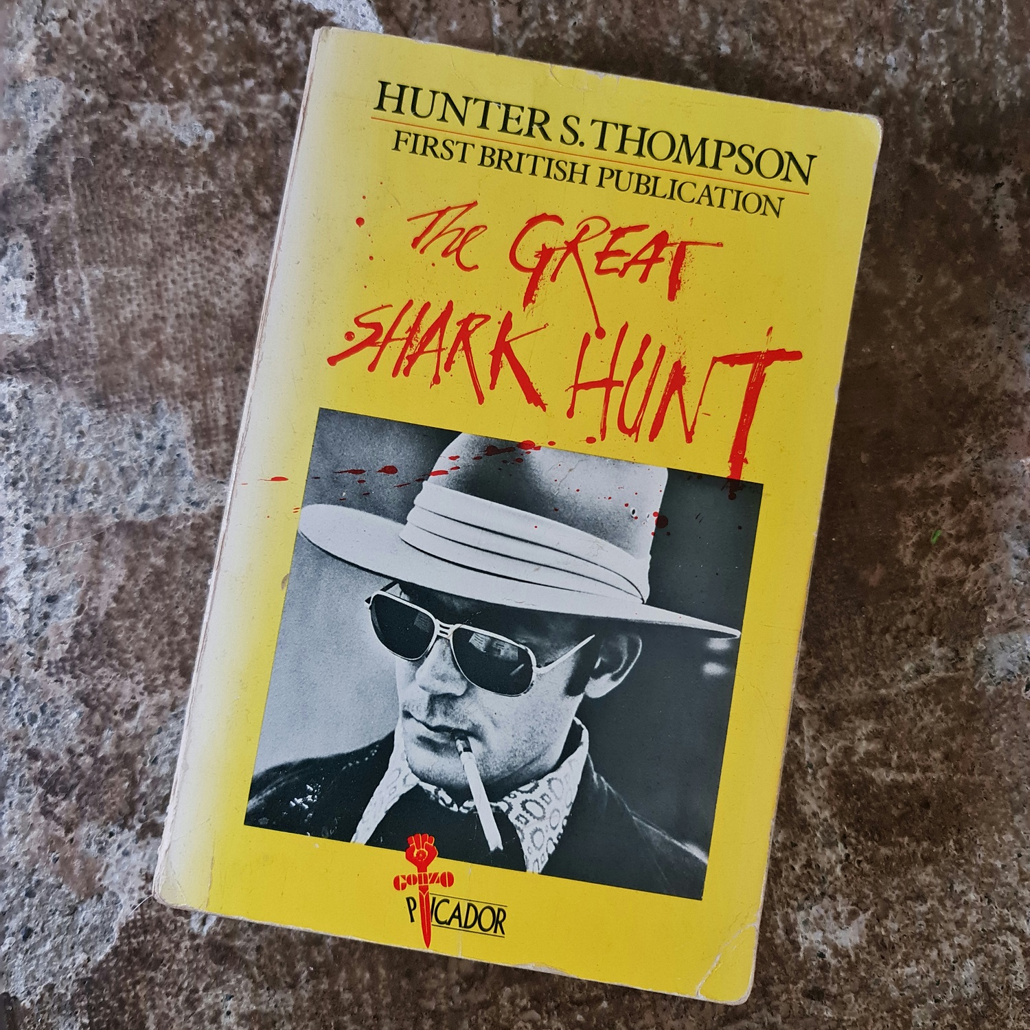 the great shark hunt by hunter s thompson